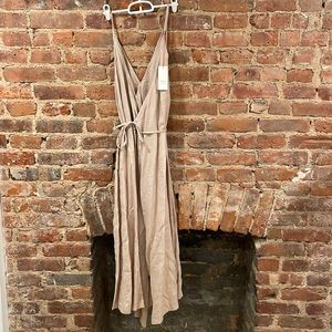 D96P linen wrap dress
